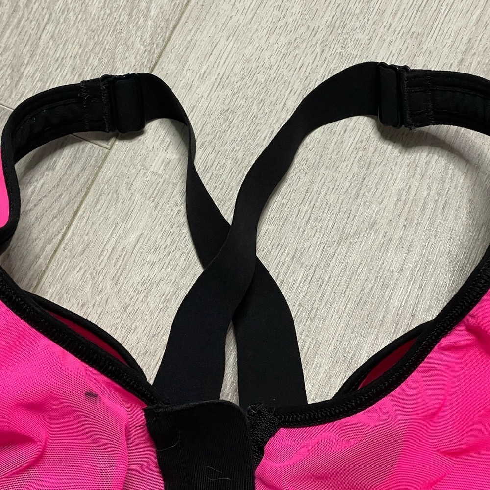VSX Women's Pink and Black Sports Bra - Picture 8 of 12